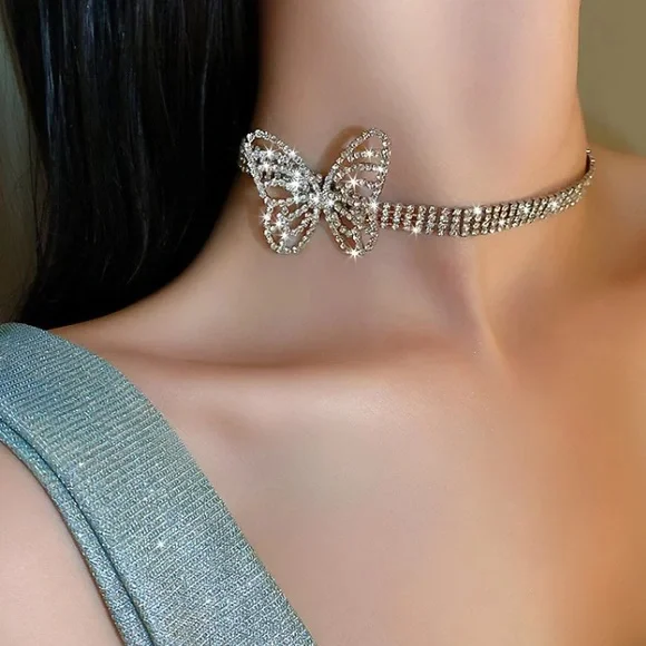 🌟 Rhinestone Butterfly 🦋 Platinum Plated Choker 14K Gold - Picture 3 of 4